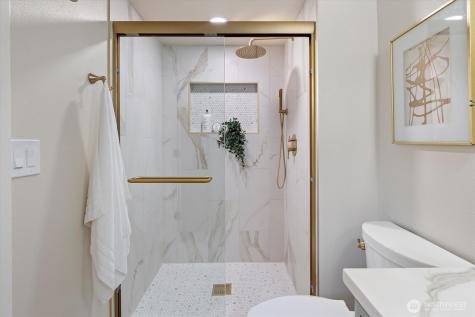 2425 NW Oakcrest Drive Issaquah WA 98027
