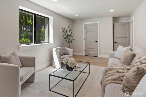 2425 NW Oakcrest Drive Issaquah WA 98027