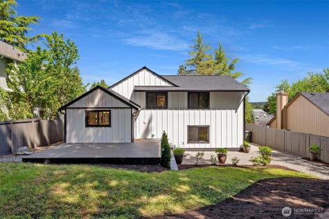 2425 NW Oakcrest Drive Issaquah WA 98027