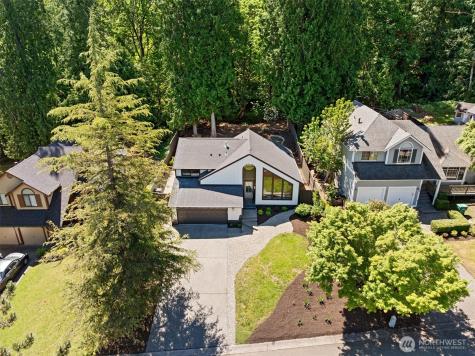 2425 NW Oakcrest Drive Issaquah WA 98027