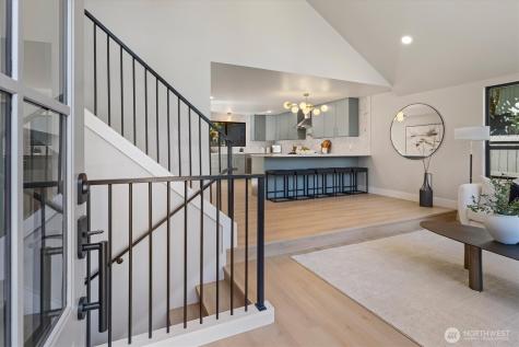 2425 NW Oakcrest Drive Issaquah WA 98027