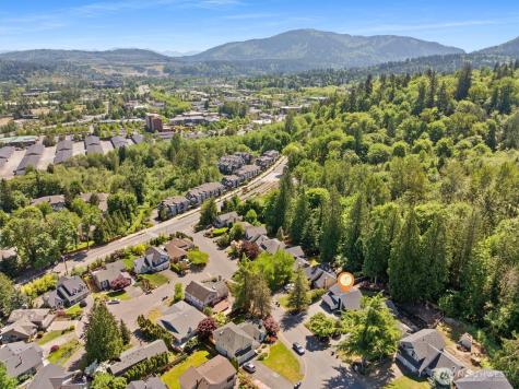 2425 NW Oakcrest Drive Issaquah WA 98027
