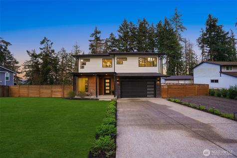 3813 29th Avenue Court E Tacoma WA 98404