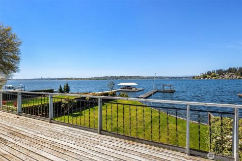 1811 10th Street W Kirkland WA 98033