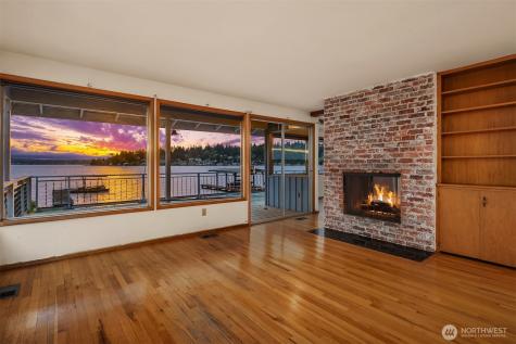 1811 10th Street W Kirkland WA 98033