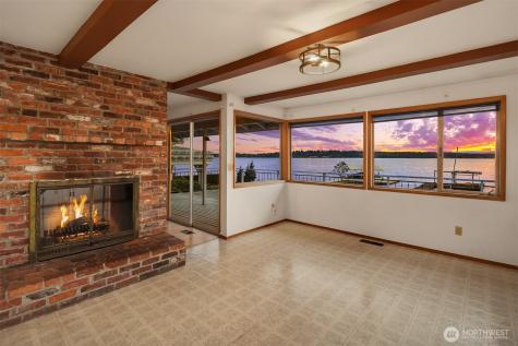 1811 10th Street W Kirkland WA 98033