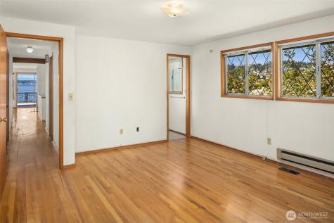 1811 10th Street W Kirkland WA 98033