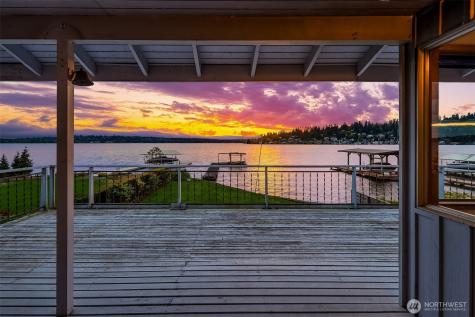 1811 10th Street W Kirkland WA 98033