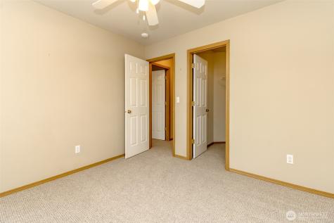 9621 148th Street Ct E Puyallup WA 98375