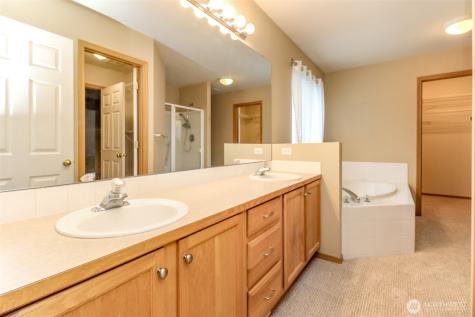 9621 148th Street Ct E Puyallup WA 98375