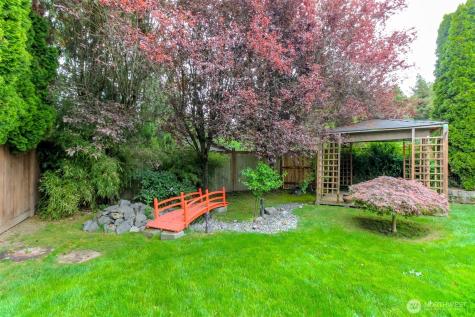 9621 148th Street Ct E Puyallup WA 98375