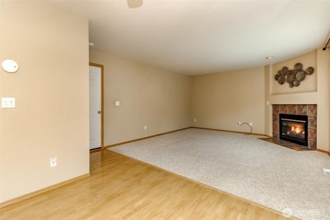 9621 148th Street Ct E Puyallup WA 98375