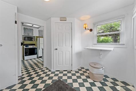 4414 N 19th Street Tacoma WA 98406