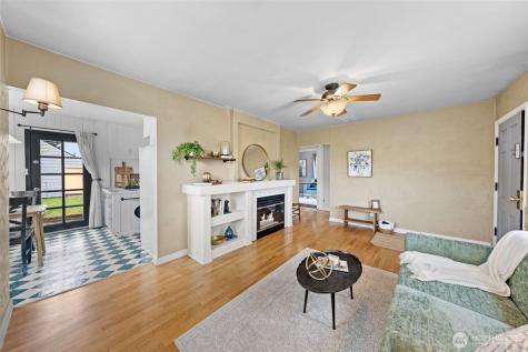4414 N 19th Street Tacoma WA 98406