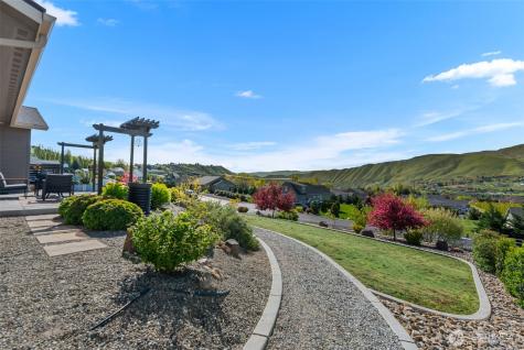 37 Diede Hills Lane Wenatchee WA 98801