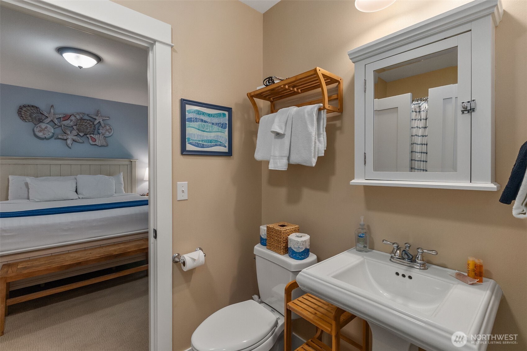 81 Compass Street Pacific Beach WA 98571
