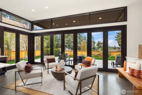 10314 SE 25th Street Bellevue WA 98004