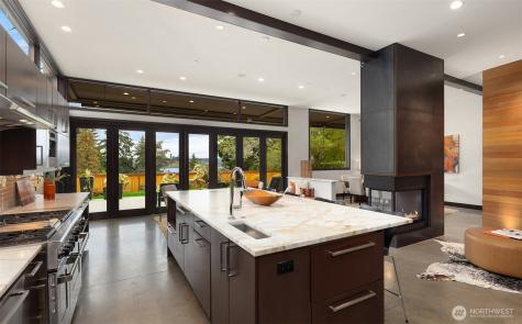 10314 SE 25th Street Bellevue WA 98004