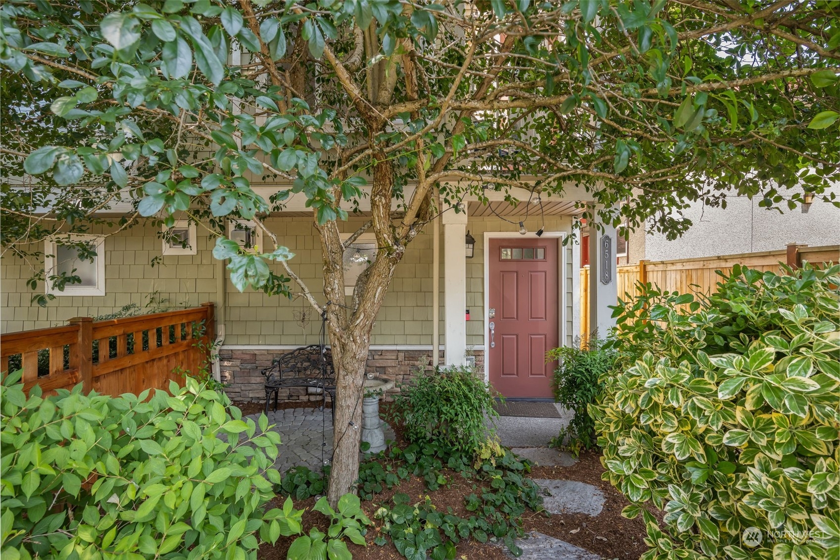 6518 5th Avenue Ne Seattle WA 98115