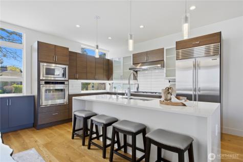 7729 16th Avenue NW Seattle WA 98117