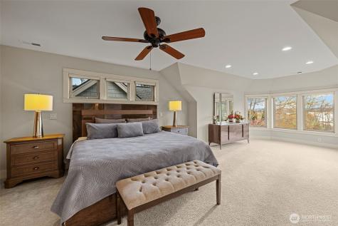 11010 101st Place NE Kirkland WA 98033