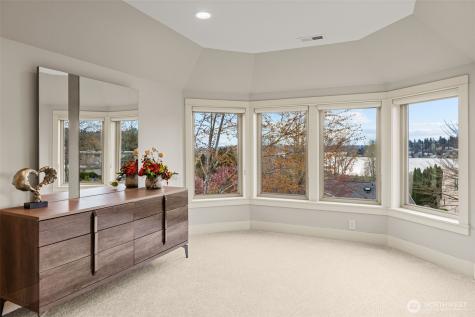 11010 101st Place NE Kirkland WA 98033