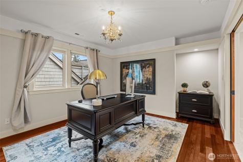 11010 101st Place NE Kirkland WA 98033