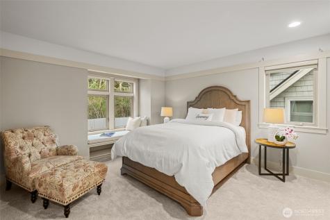 11010 101st Place NE Kirkland WA 98033