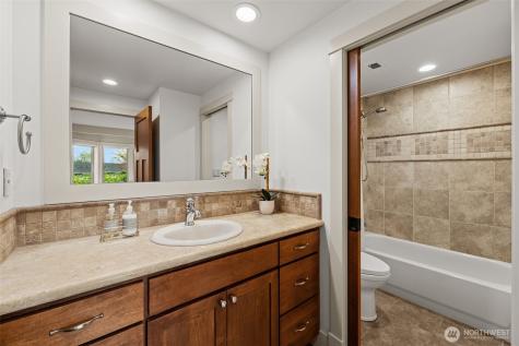 11010 101st Place NE Kirkland WA 98033