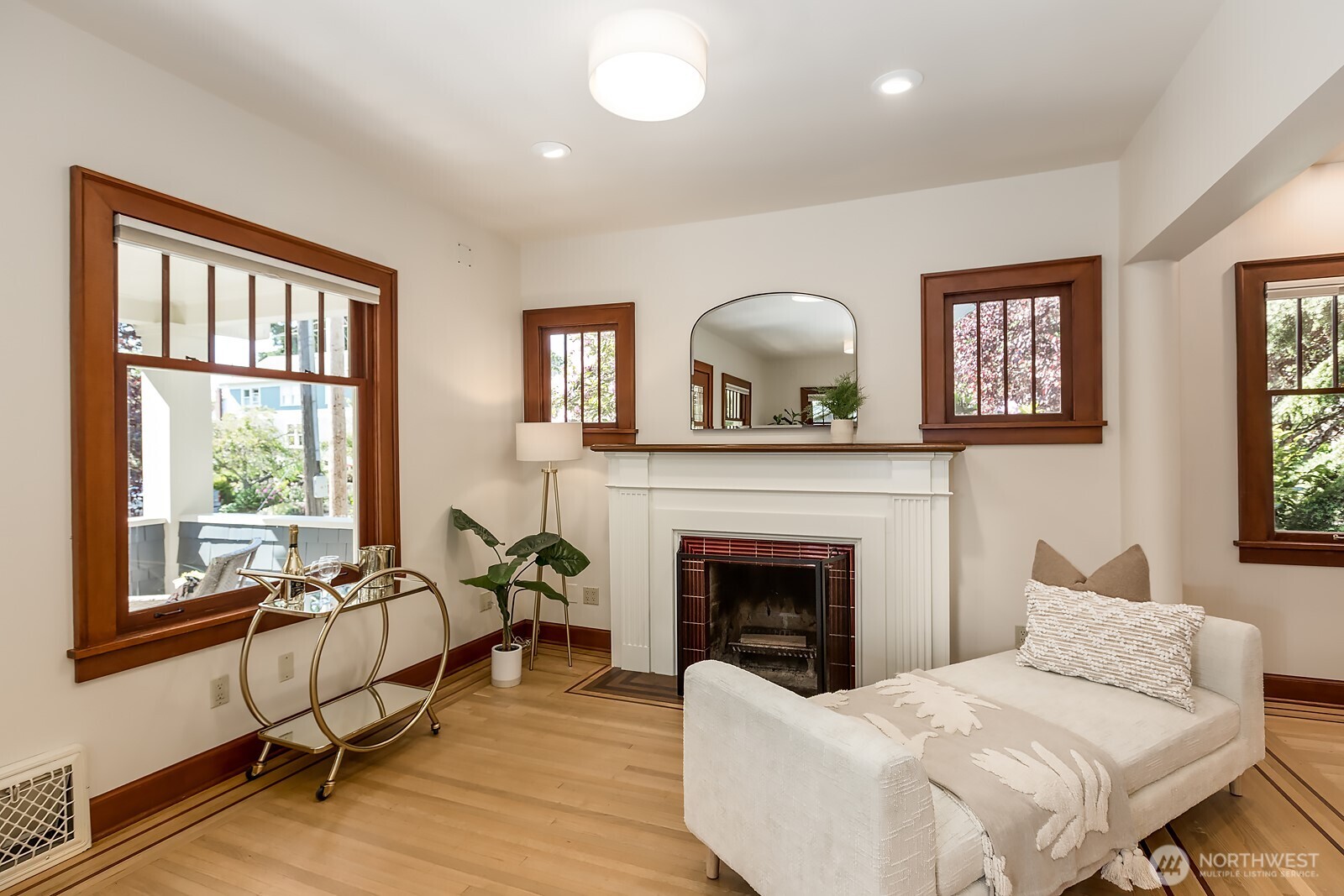 7056 26th Avenue NW Seattle WA 98117