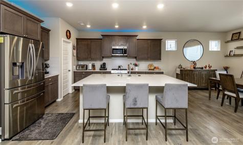 3122 15th Avenue NW Puyallup WA 98371