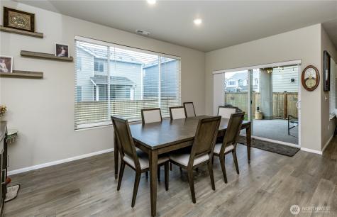 3122 15th Avenue NW Puyallup WA 98371