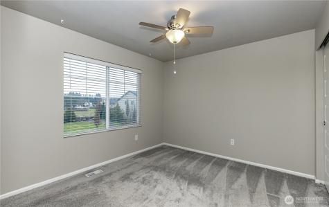 3122 15th Avenue NW Puyallup WA 98371