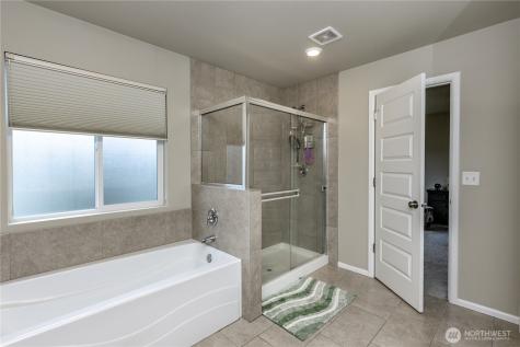 3122 15th Avenue NW Puyallup WA 98371