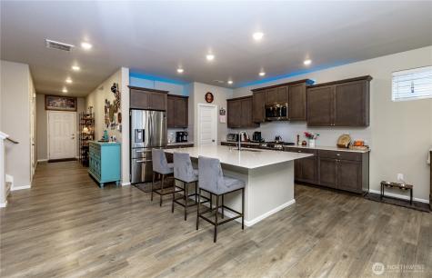 3122 15th Avenue NW Puyallup WA 98371
