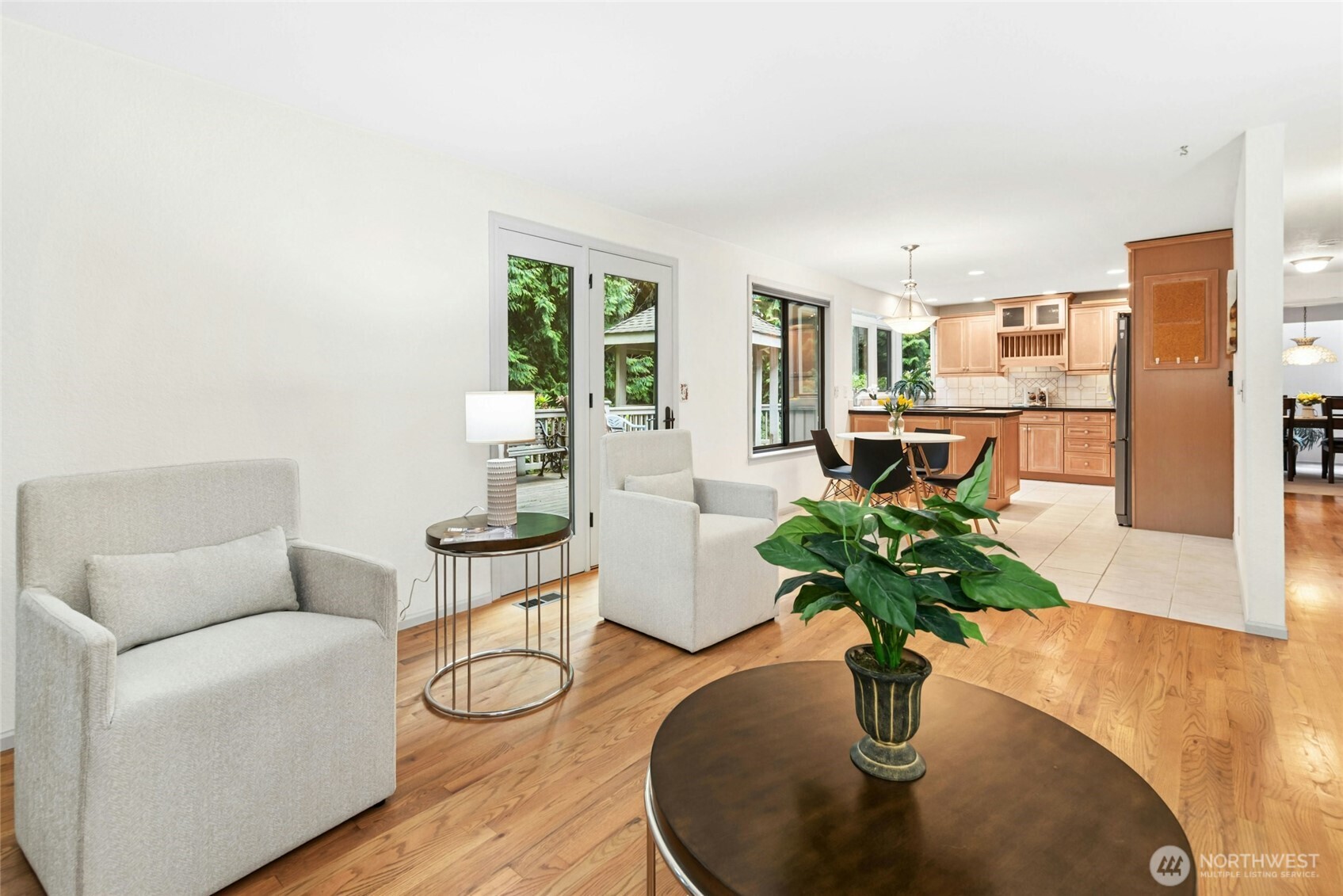 24705 SE Mirrormont Way Issaquah WA 98027