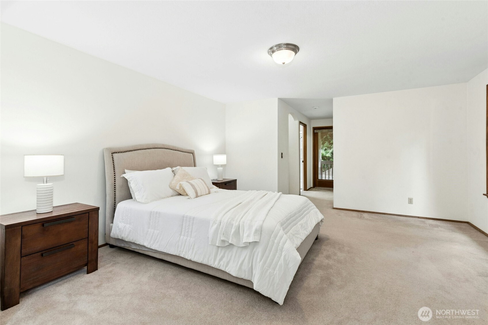 24705 SE Mirrormont Way Issaquah WA 98027