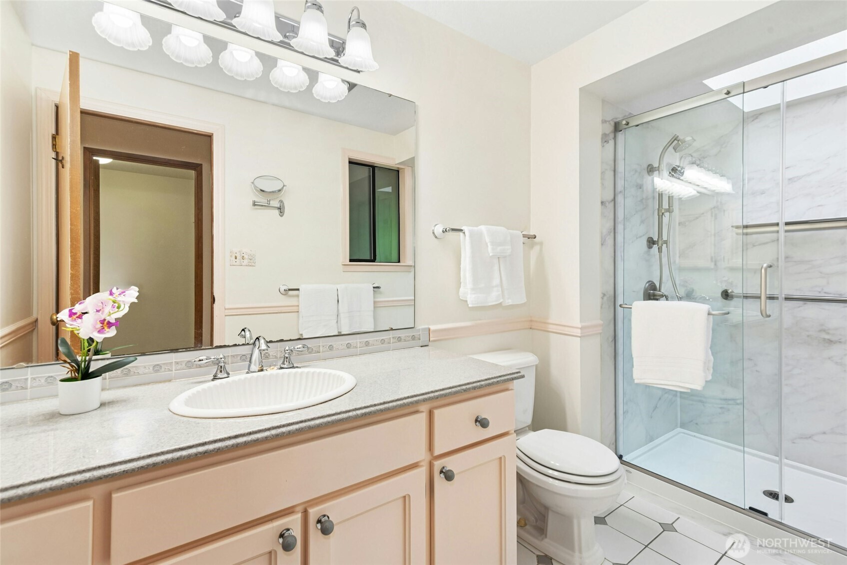 24705 SE Mirrormont Way Issaquah WA 98027