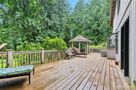 24705 SE Mirrormont Way Issaquah WA 98027