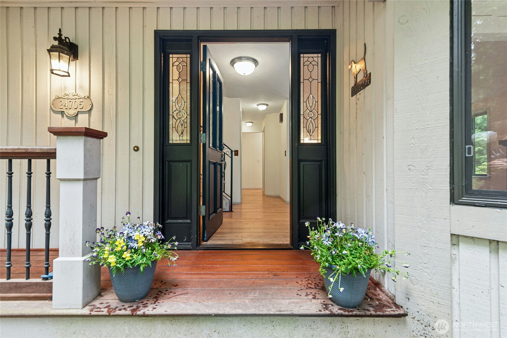 24705 SE Mirrormont Way Issaquah WA 98027