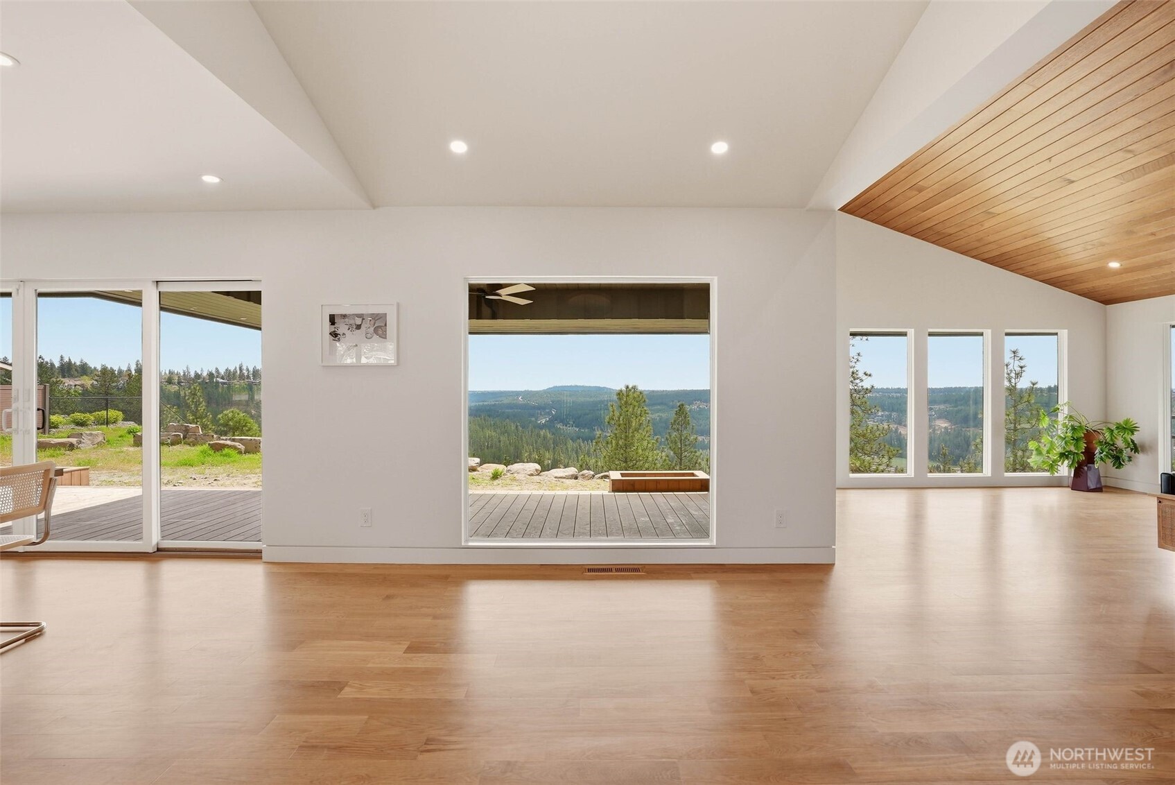 226 High Drive Spokane WA 99203