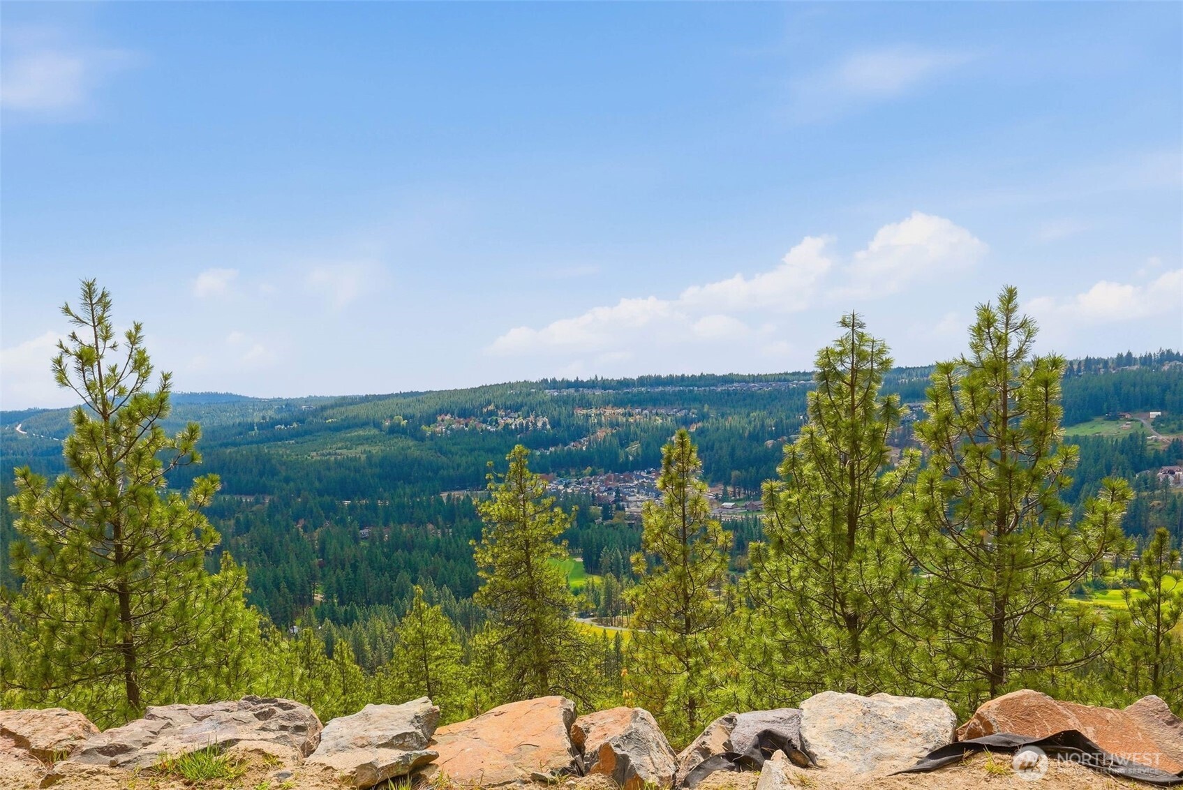 226 High Drive Spokane WA 99203