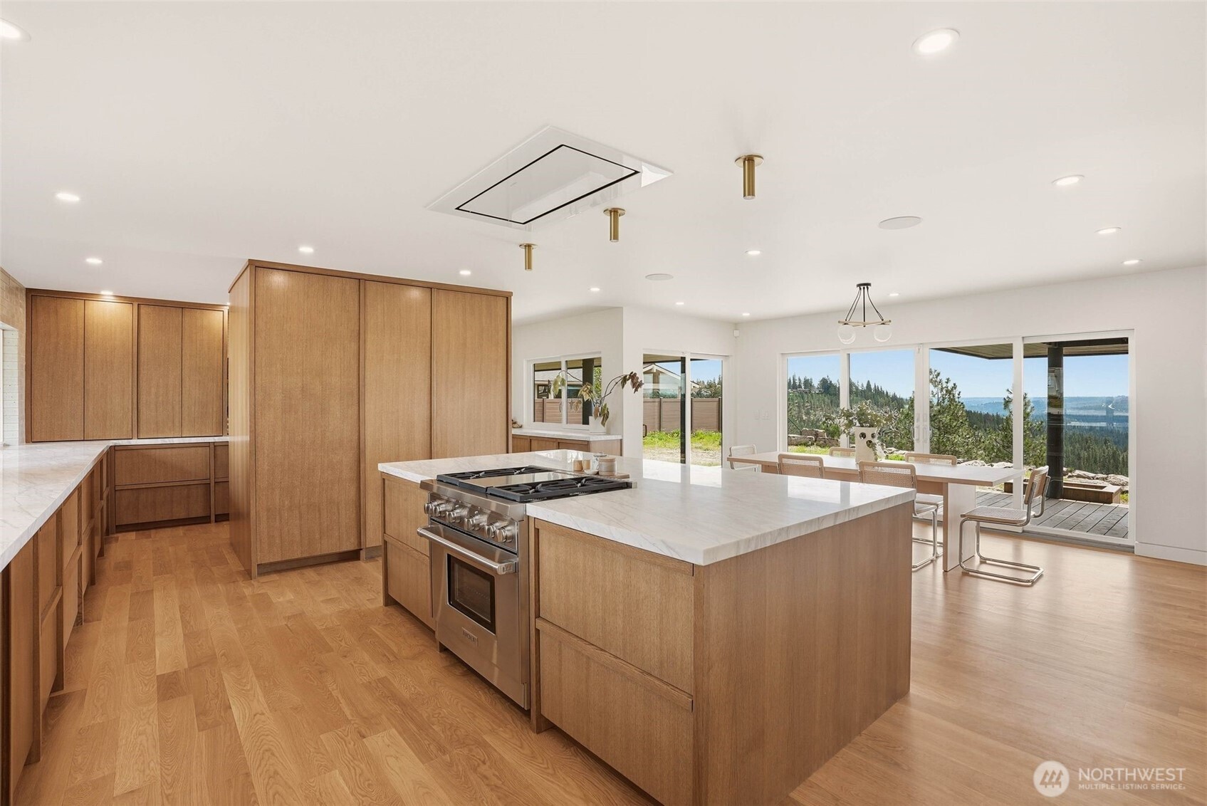226 High Drive Spokane WA 99203