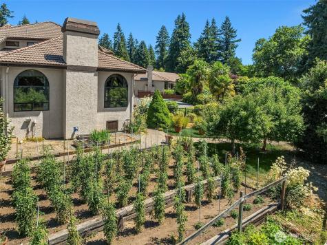 15805 SE 16th Street Bellevue WA 98008