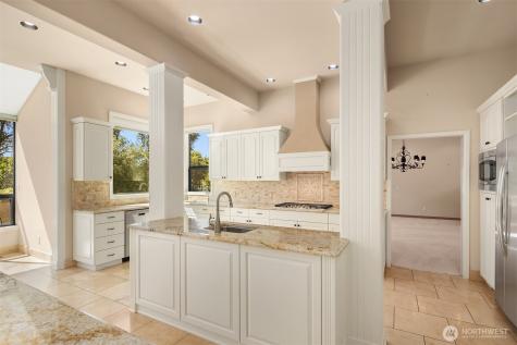 15805 SE 16th Street Bellevue WA 98008