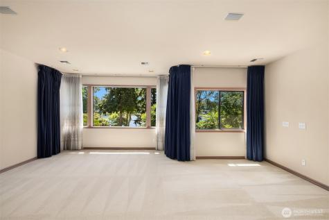 15805 SE 16th Street Bellevue WA 98008