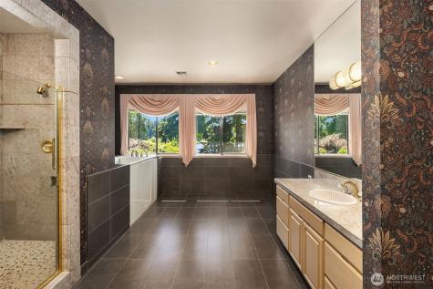 15805 SE 16th Street Bellevue WA 98008