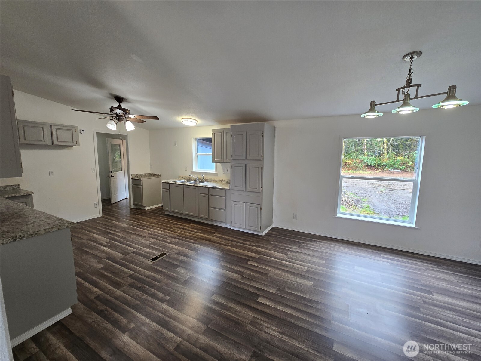 80 W Satsop Drive Elma WA 98541