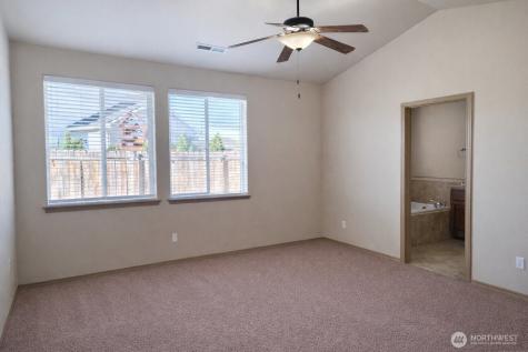 1747 Sunshine Avenue West Richland WA 99353