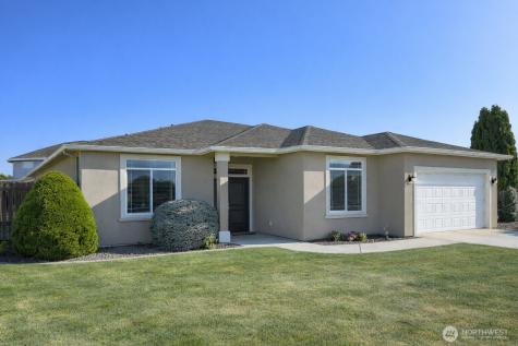1747 Sunshine Avenue West Richland WA 99353